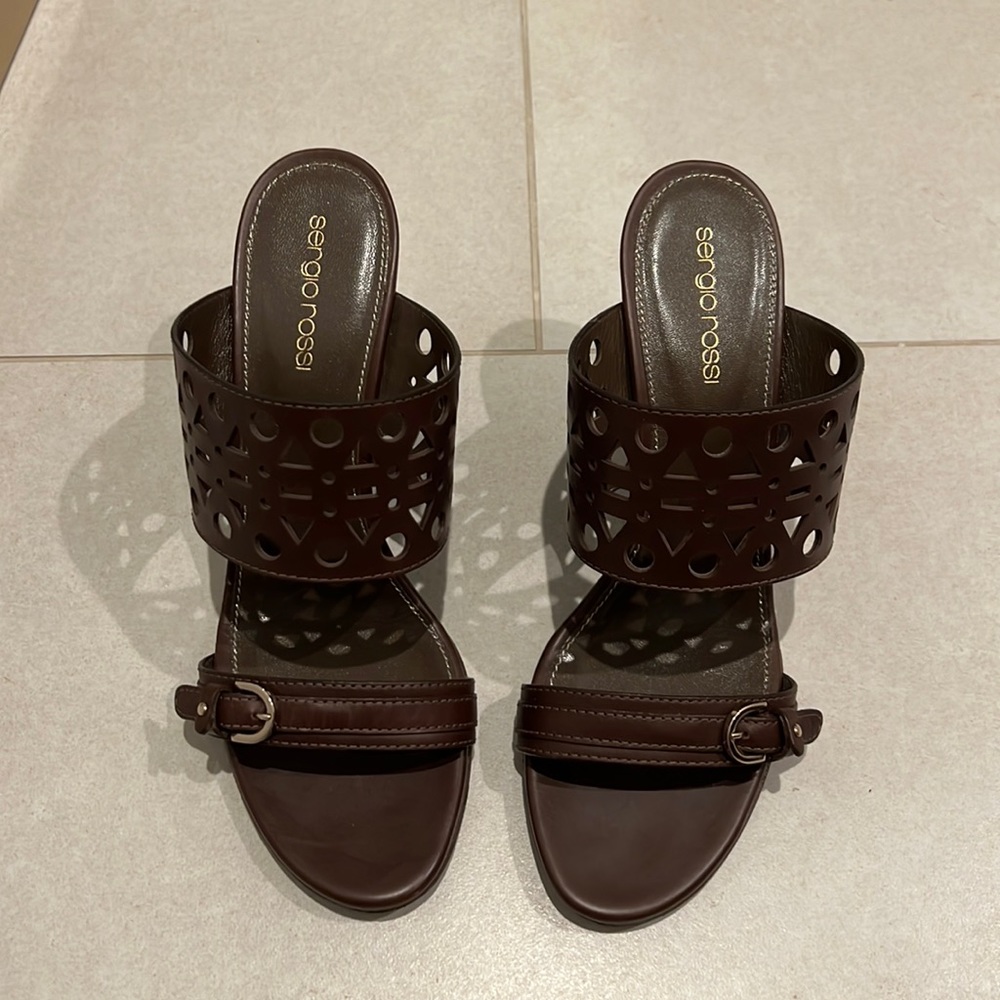 Sergio Rossi laser cut sandal size 38/8